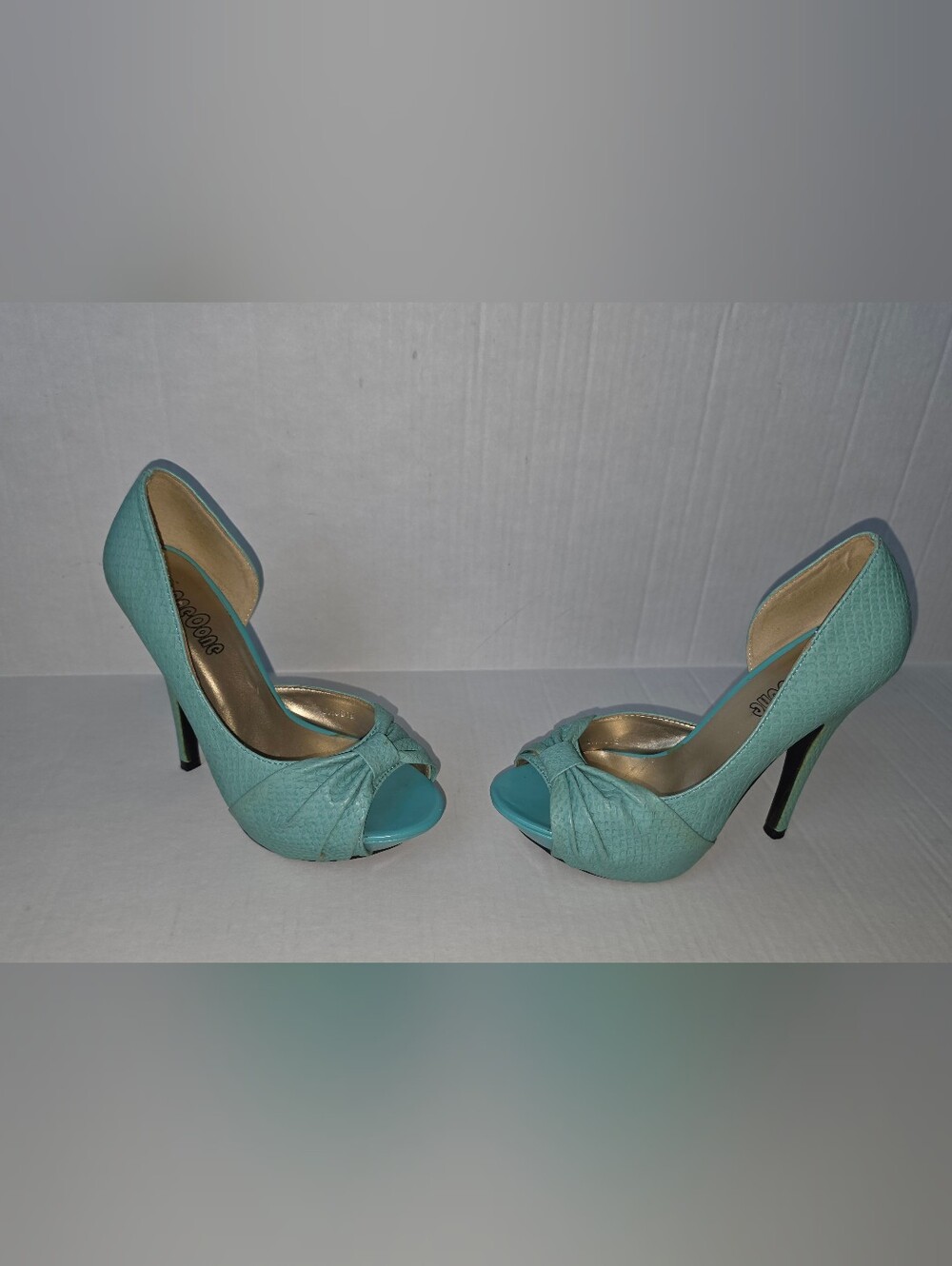 OneOne Peep-Toe Platform Heels with Knotted Front Sz 6